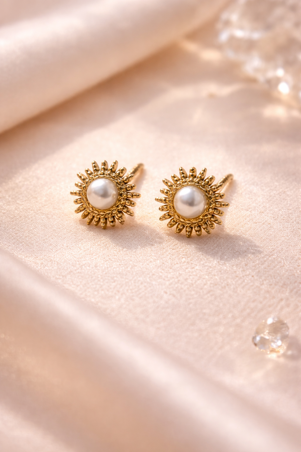 Golden Sun Pearl Studs